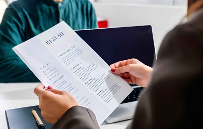 Crafting a Standout Resume: A Comprehensive Guide